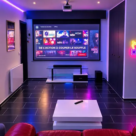 Cinehome Apartment *