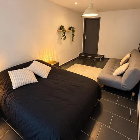 Cinehome Apartment